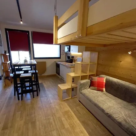 아파트 Comfortable Studio Renovated In *